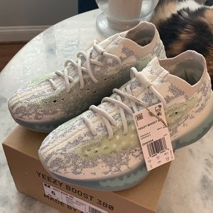 Yeezy Boost 380 Alien Blue 6M